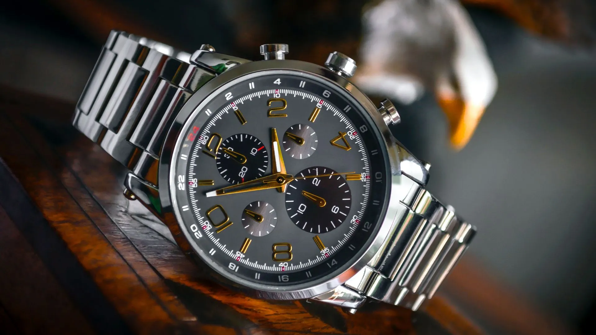 Как выбрать идеальные наручные часы: гид по стильным подаркам - 1