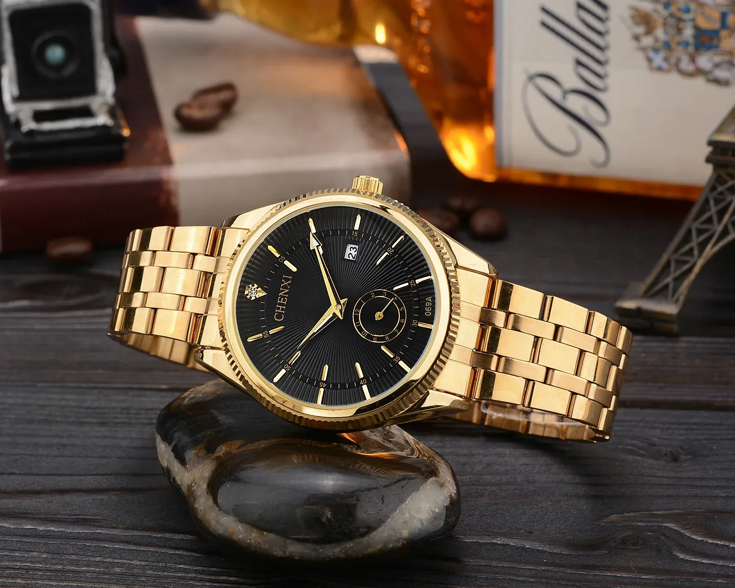 Летопись времени: эволюция часов от простых механизмов до современных технологий - 2